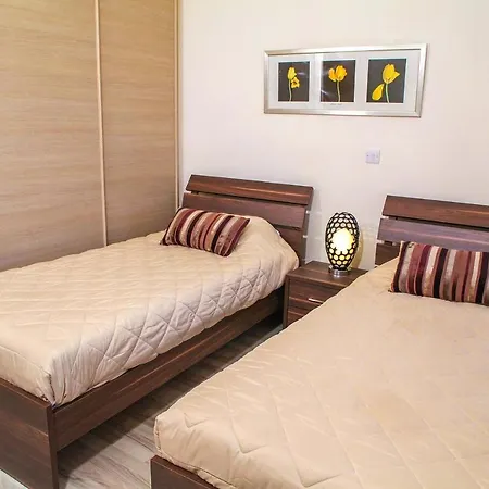 Theseus Village Ta02 Kouklia
